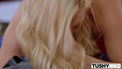 Разработал очко секретарши игрушкой и твердым членом #4