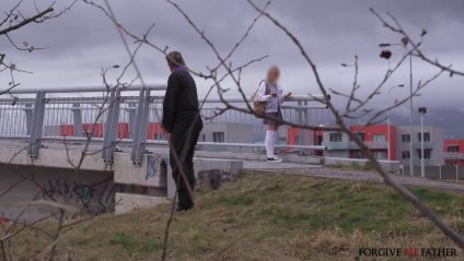 Познакомился с девушкой в парке и привел её к себе на секс #1