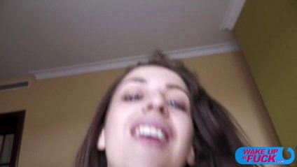 Симпатяга наслаждается пенисом немолодого чела #2