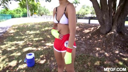 Мулатка встретилась с парнем на принге чтобы потрахаться #2