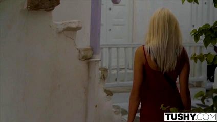 Романтический ужин красивой пары закончился жестким сексом на пляже #3